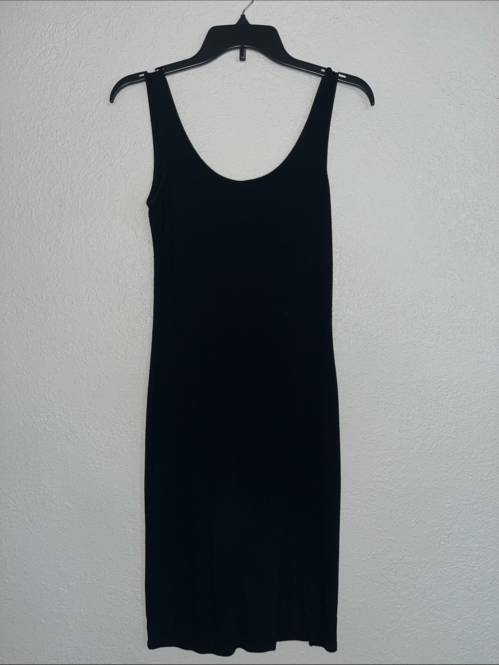 Heart & hips size small ribbed black dress.